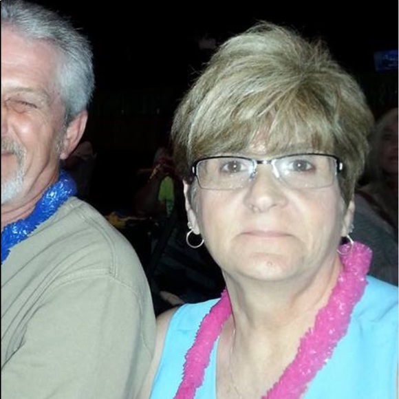 Meet your Posher, Karen - Picture 1 of 1